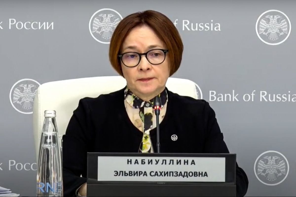 Военная экономика Путина на грани краха, ЦБ из отчаяния прибег к "шоковой терапии"