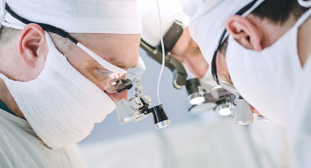 В Китае впервые в мире пересадили голову человека покойнику: скандальный хирург Канаверо уже заинтриговал очередной сенсацией - подробности