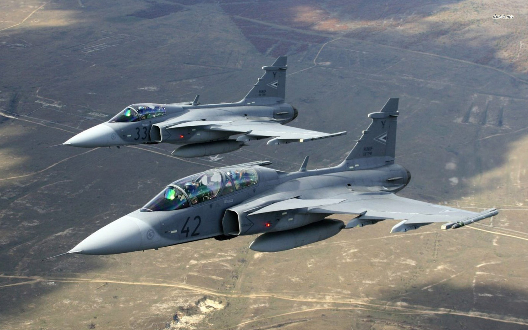 Схватка с Россией в небе: истребители НАТО срочно подняли в воздух на перехват российского военного самолета