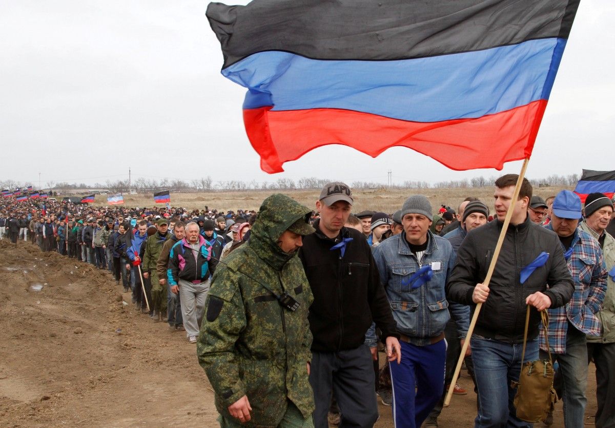 Террорист "ЛНР", пойманный в Луганской области, пожаловался на "плохие условия и ужасное отношение командиров" - кадры