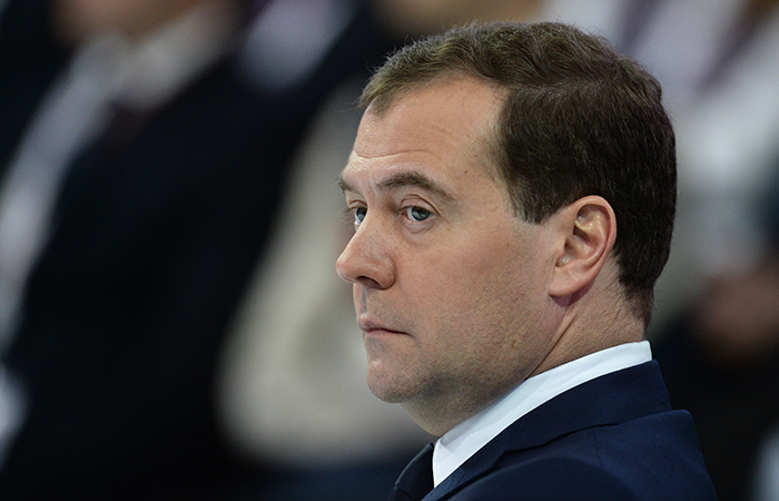 Медведев назвал два условия возобновления поставок российского газа Украине