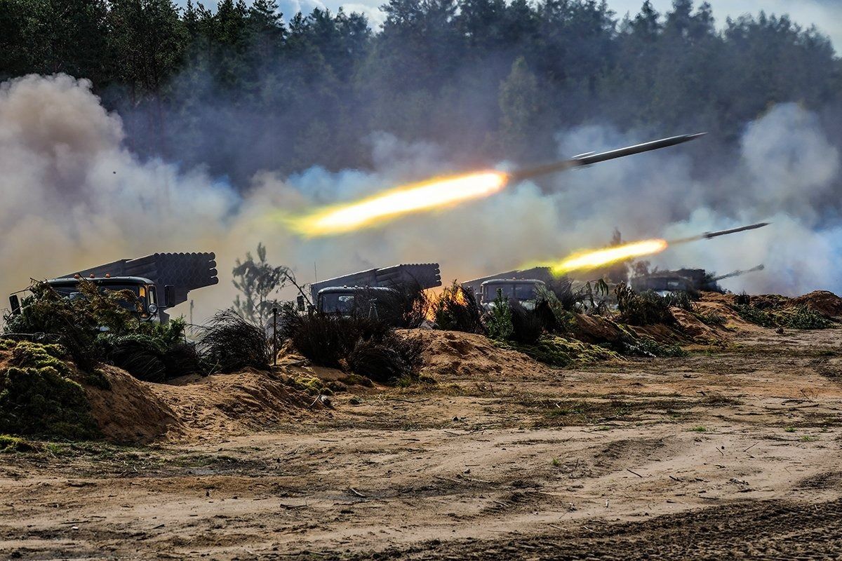 Войска РФ атаковали границы Украины со стороны Беларуси: в Сети показали кадры