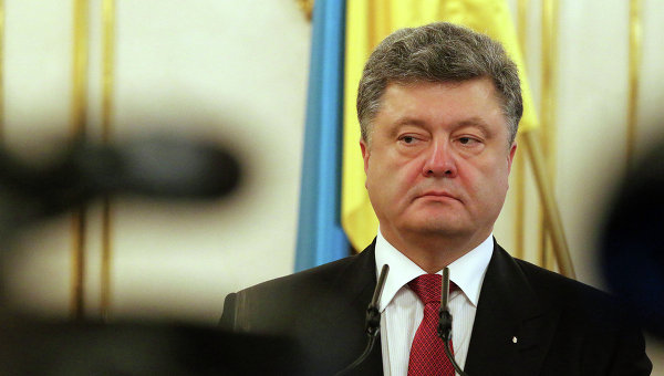 Порошенко: в Украине введут военное положение после атаки на ВСУ, но сами в наступление не пойдем