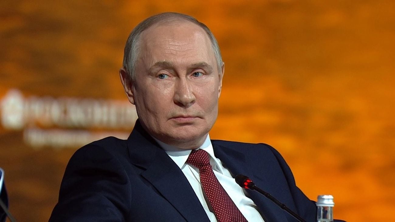 "Москва никому не угрожает", – Путин пафосно пугает Запад фанерным "чудо-оружием"