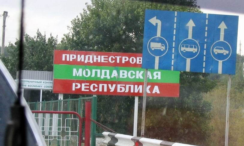 Молдавия отказалась пускать на свою территорию "зеленых человечков"