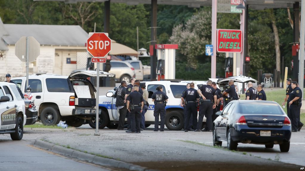 Стрельба в церкви: в Техасе неизвестный расстрелял 27 человек, включая двухлетнего ребенка - кадры
