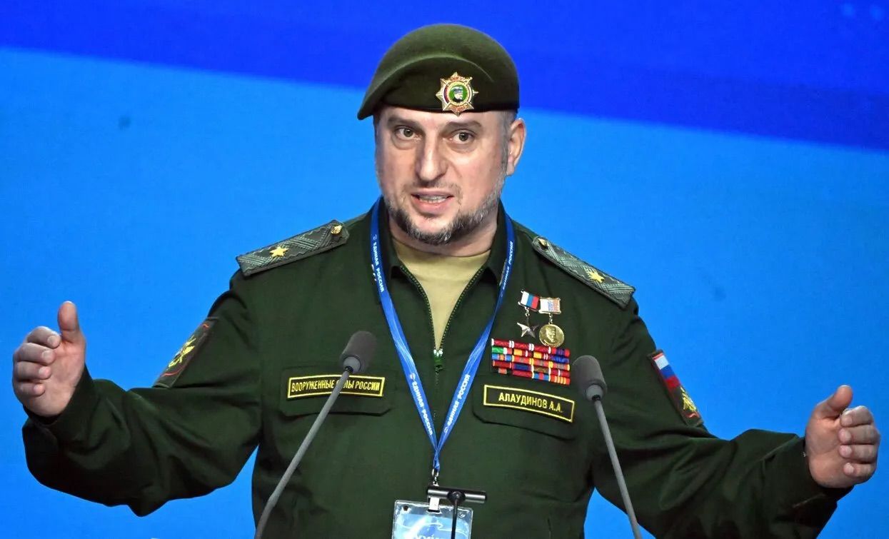 "Воспитательная беседа": кадыровец Алаудинов заставил извиняться путинского Z-блогера