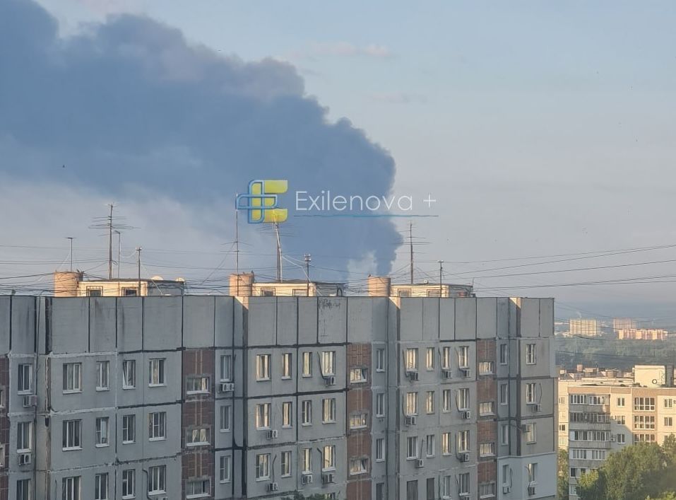 В РФ снова пылает Новокуйбышевский НПЗ: местные сообщают о взрывах и пожаре