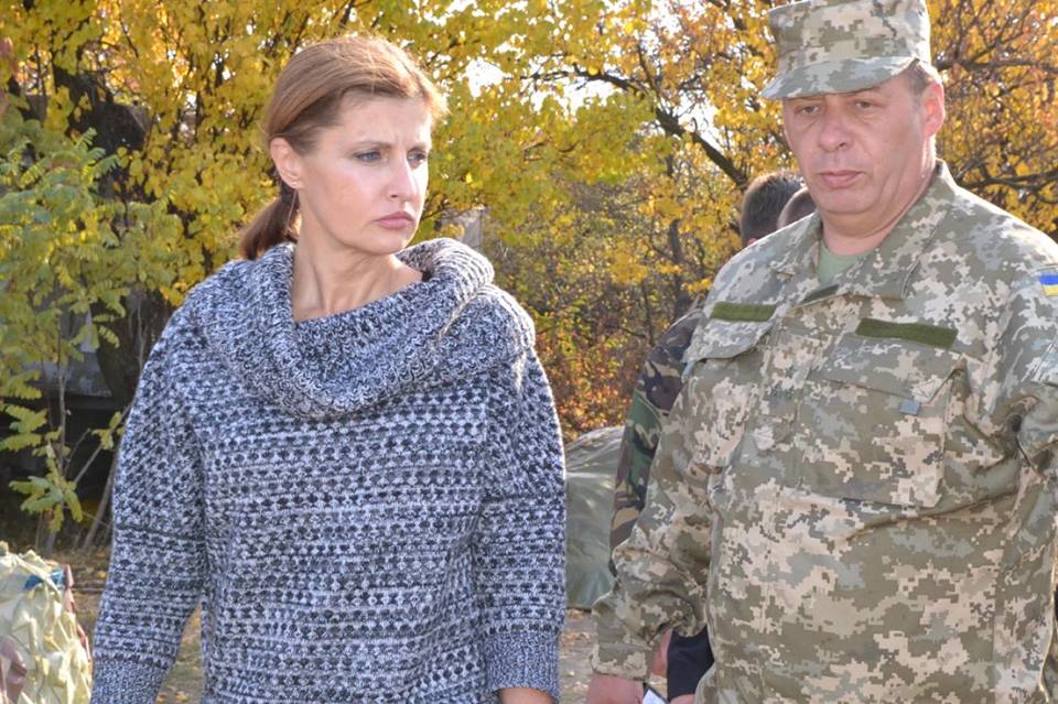 Марина Порошенко передала в зону АТО 10 тонн гуманитарки