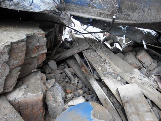 В Николаевской области рухнул заброшенный сахарный завод. Есть погибший и раненые