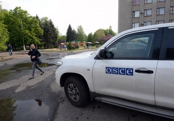 Наблюдатели ОБСЕ фиксируют многочисленные обстрелы городов на юго-востоке