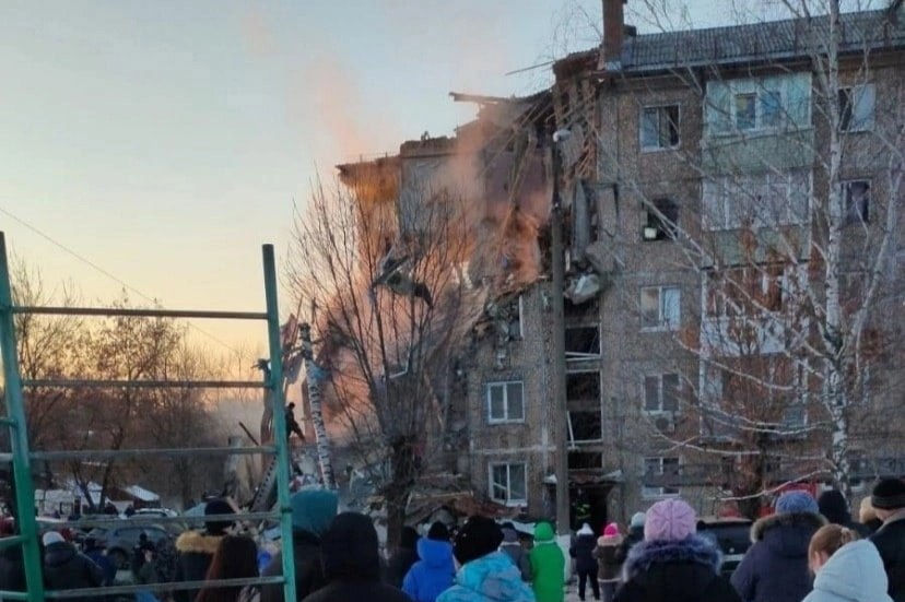 ​В РФ взорвался дом: при ЧП в 5-этажке Ефремова погибли 5 человек, люди остаются под завалами
