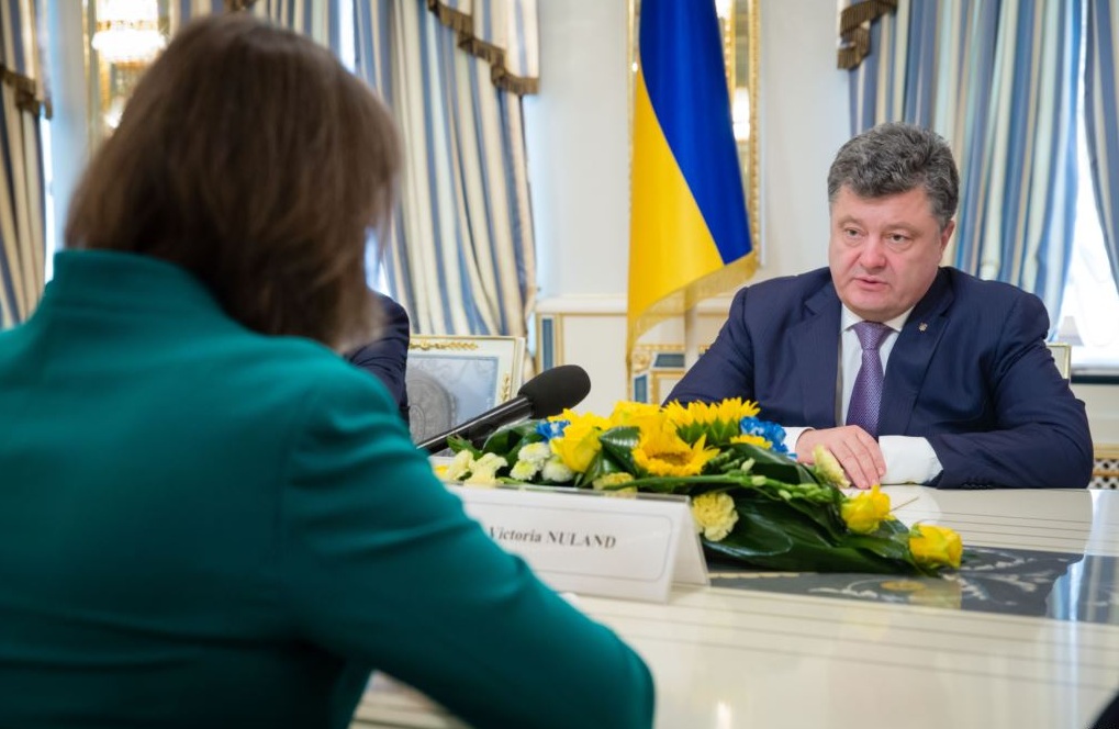 Подробности переговоров Порошенко и Нуланд: стороны обсудили реализацию Минских соглашений