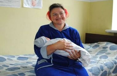 Жительница Коростеня установила демографический рекорд: в 43 года женщина родила своего 16-го ребенка