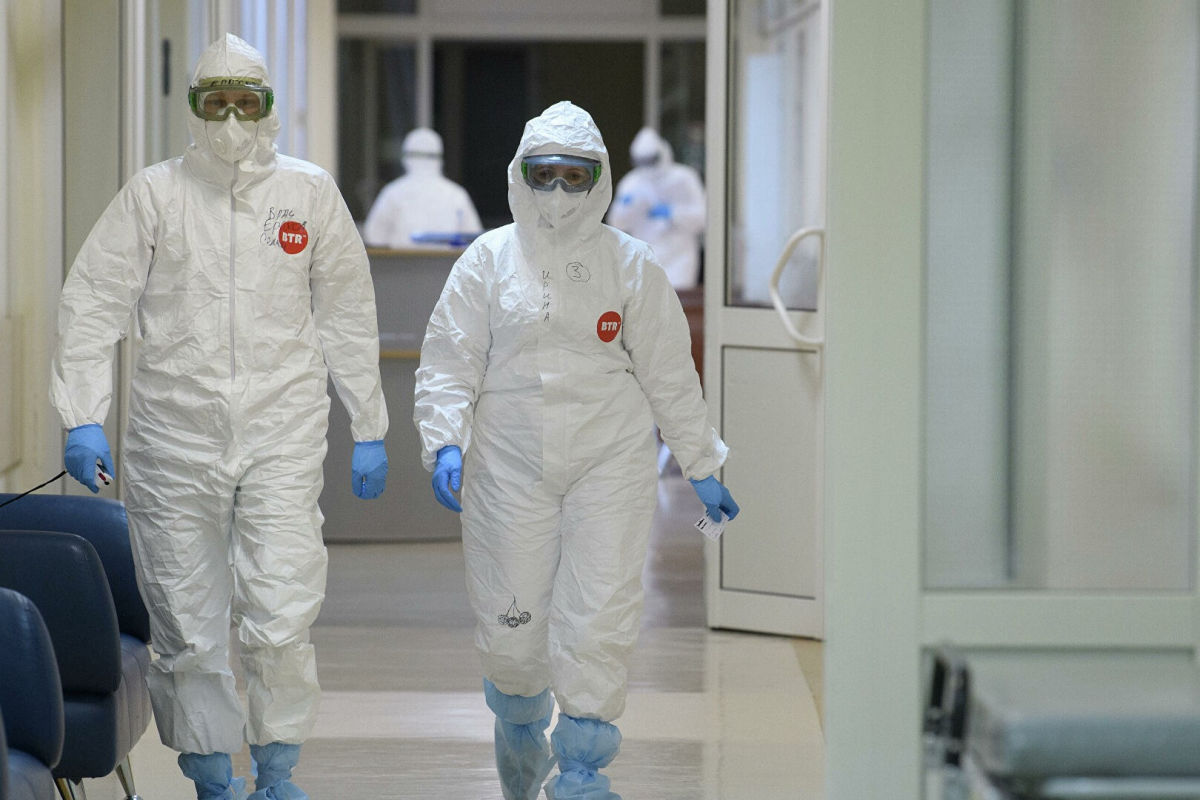 ​“Омикрон” уже в Москве: больницы готовят к самой тяжелой за всю пандемию волне