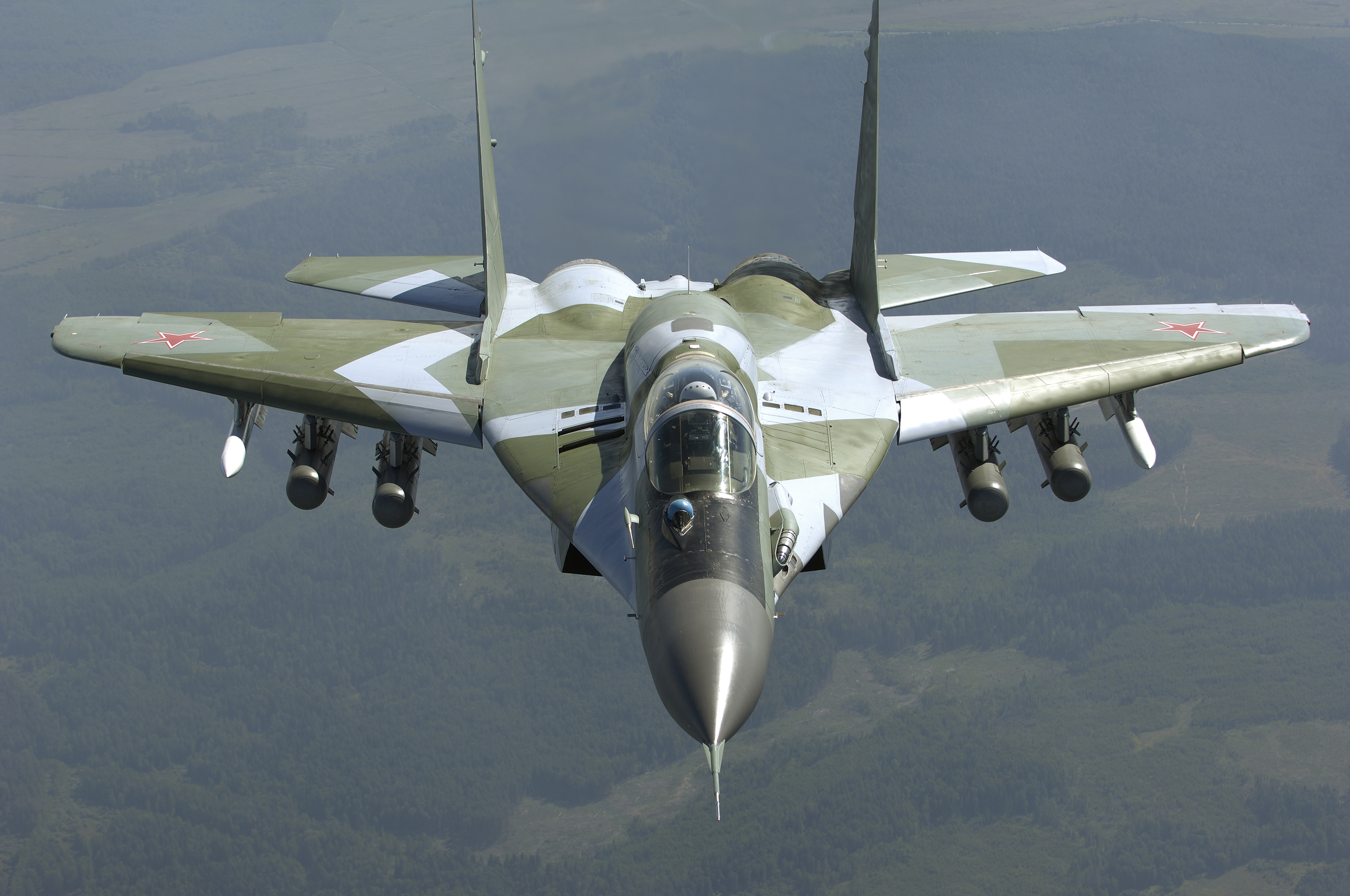 ​В Болгарии военные летчики боятся садиться в российские истребители: известны причины