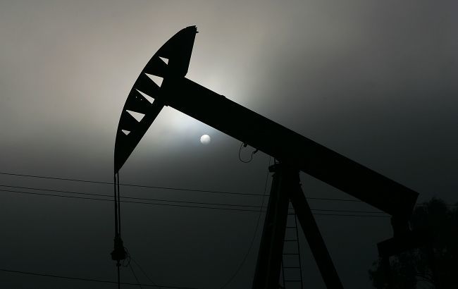 Санкції працюють: імпорт російської нафти до Європи впав у 10 разів – Reuters