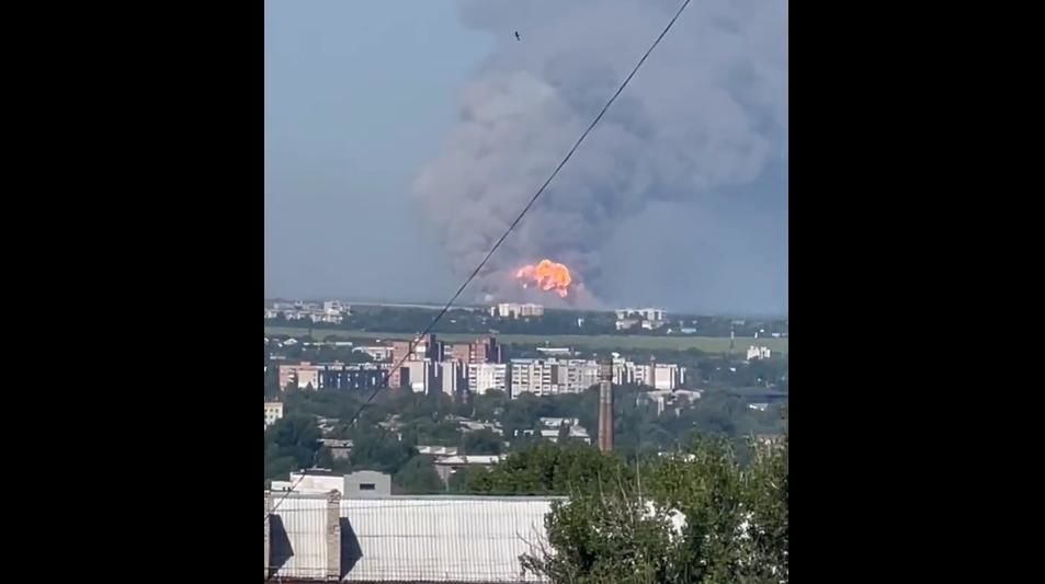 ЗСУ підірвали склади з боєприпасами у Зимогір'ї: потужні вибухи гримлять за кілька кілометрів від Луганська – ЗМІ