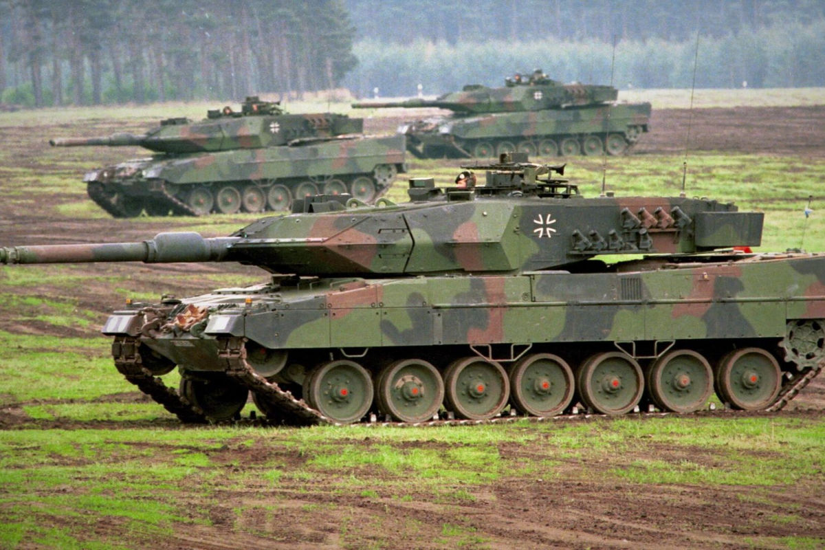 ​Десятки Leopard, Marder и 4 IRIS-T: Германия готовит пакет военной помощи Украине на €2,7 млрд
