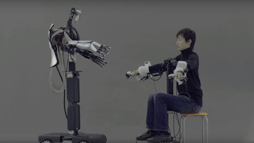 Японские ученые показали возможности уникального робота-аватара Meltant-α – кадры
