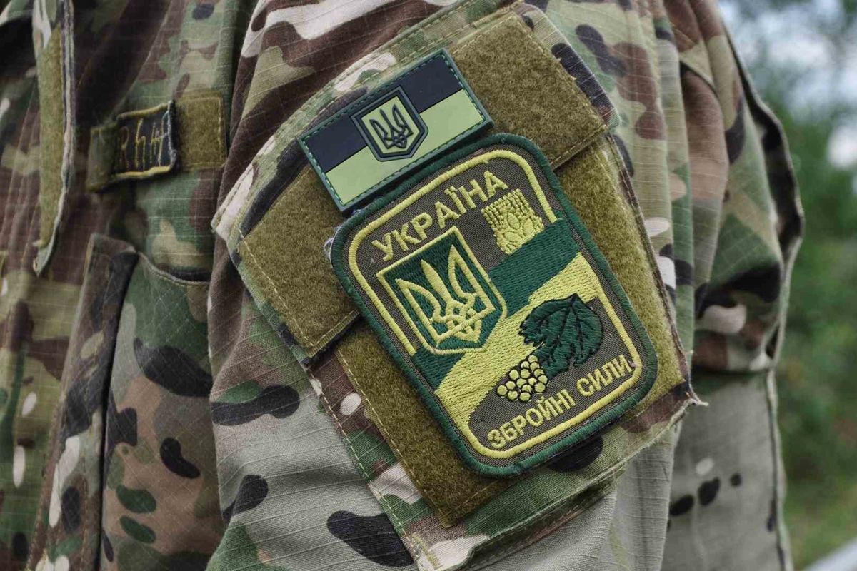 "Пришел со своей пулей", – боец ВСУ покончил с жизнью в центре "Десна" с помощью Ак-74