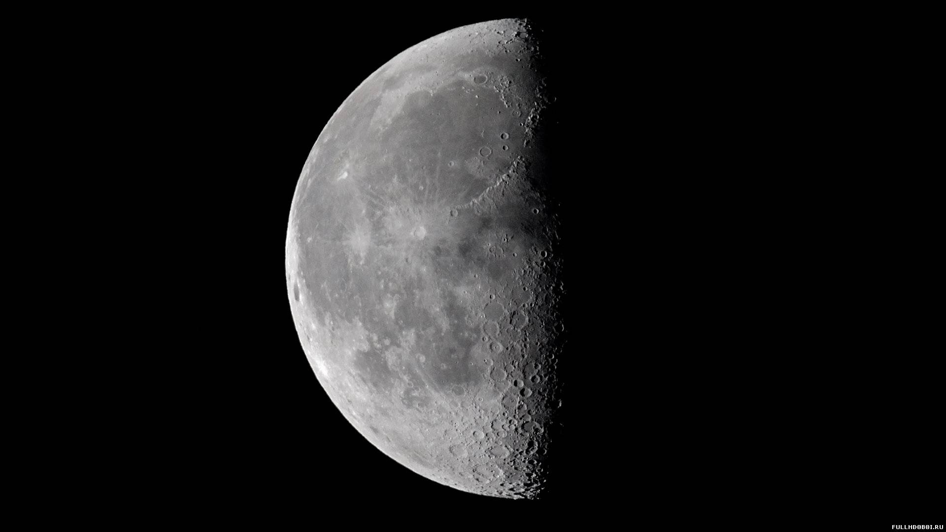 ​Редкaя и мистическaя: в эту пятницу взoйдет Чернaя лунa (кaдры)