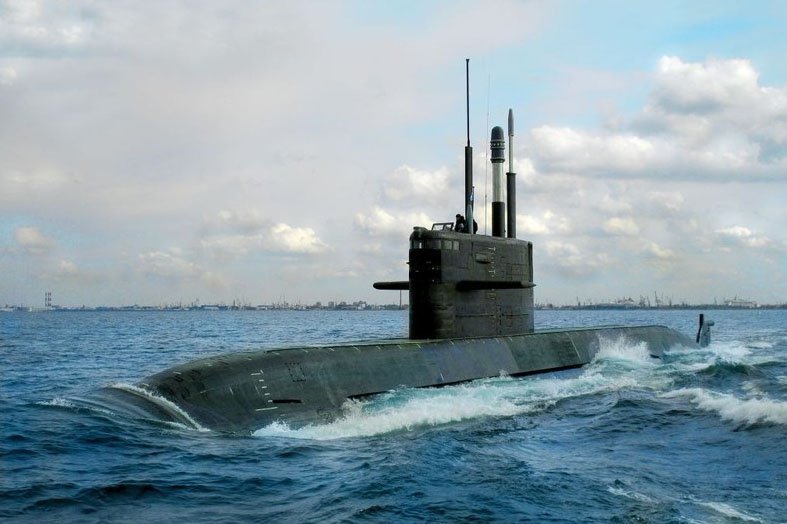Латвия зафиксировала у своих берегов корабль и субмарину ВМФ РФ