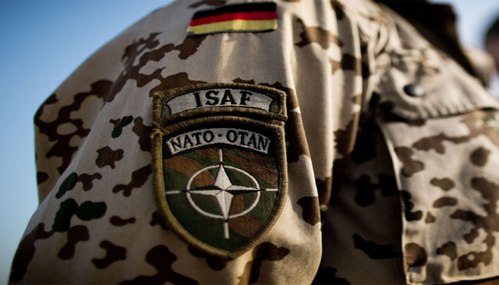 Военные НАТО могут приехать в Украину уже скоро: Порошенко подал в Раду необходимый законопроект