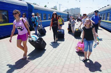 Еврокомиссия выделит 22 млн евро для переселенцев из Донбасса