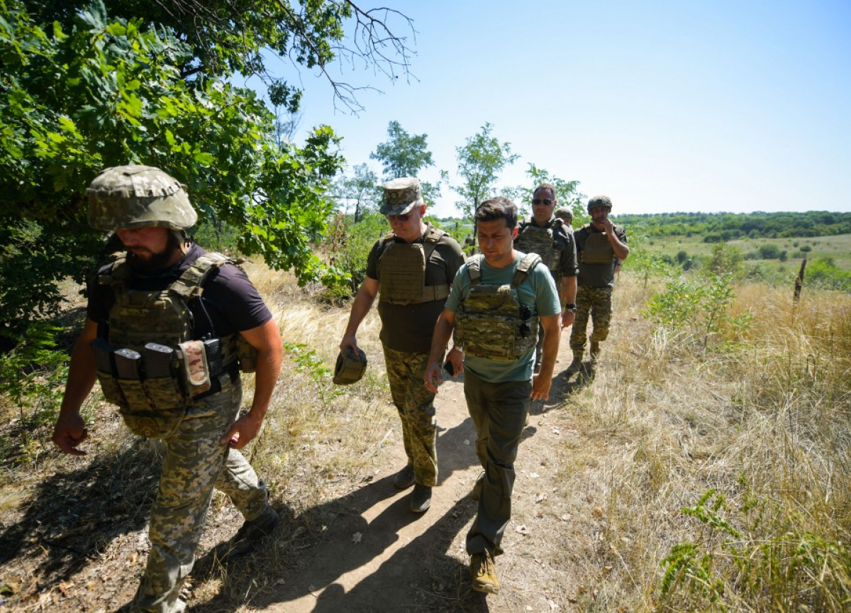 Зеленский после поездки на Донбасс: "Если что-то пойдет не так, каждый будет понимать, кто в этом виноват"
