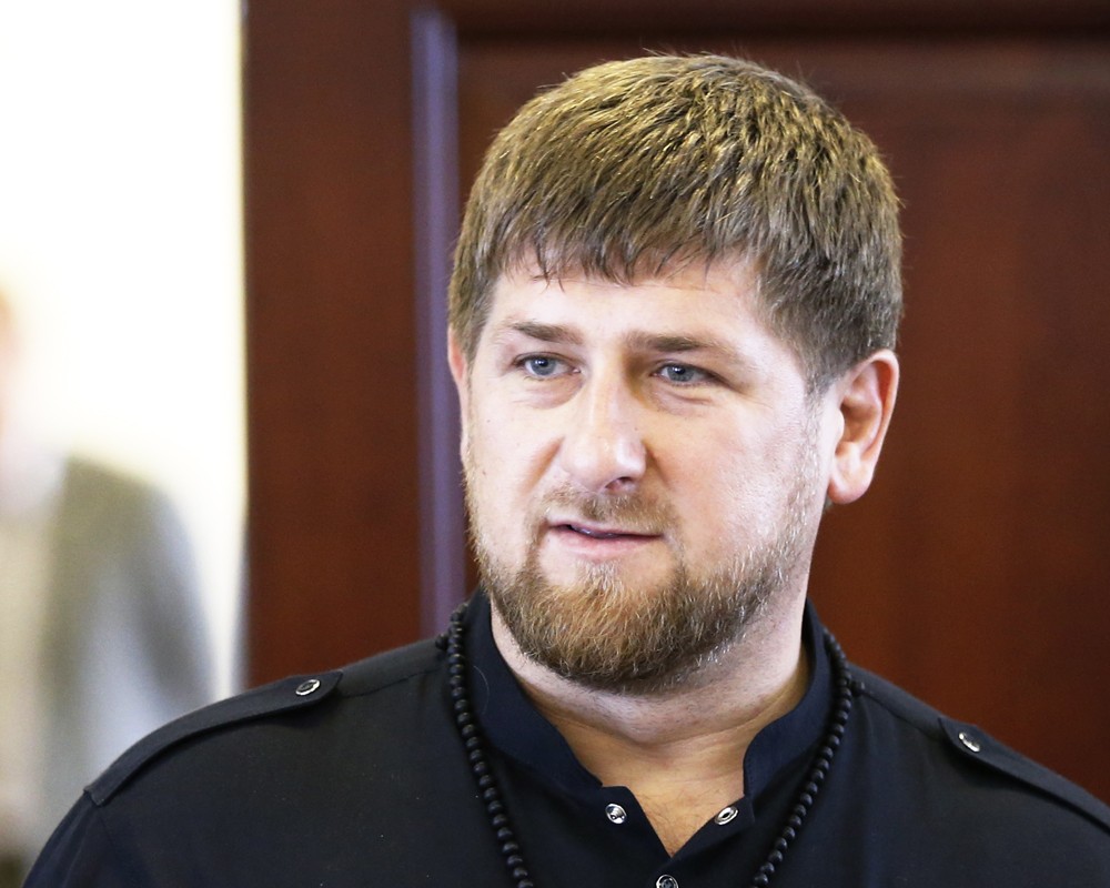 СМИ: в Чечне бюджетники перечисляют около 10% своих доходов в фонд Кадырова