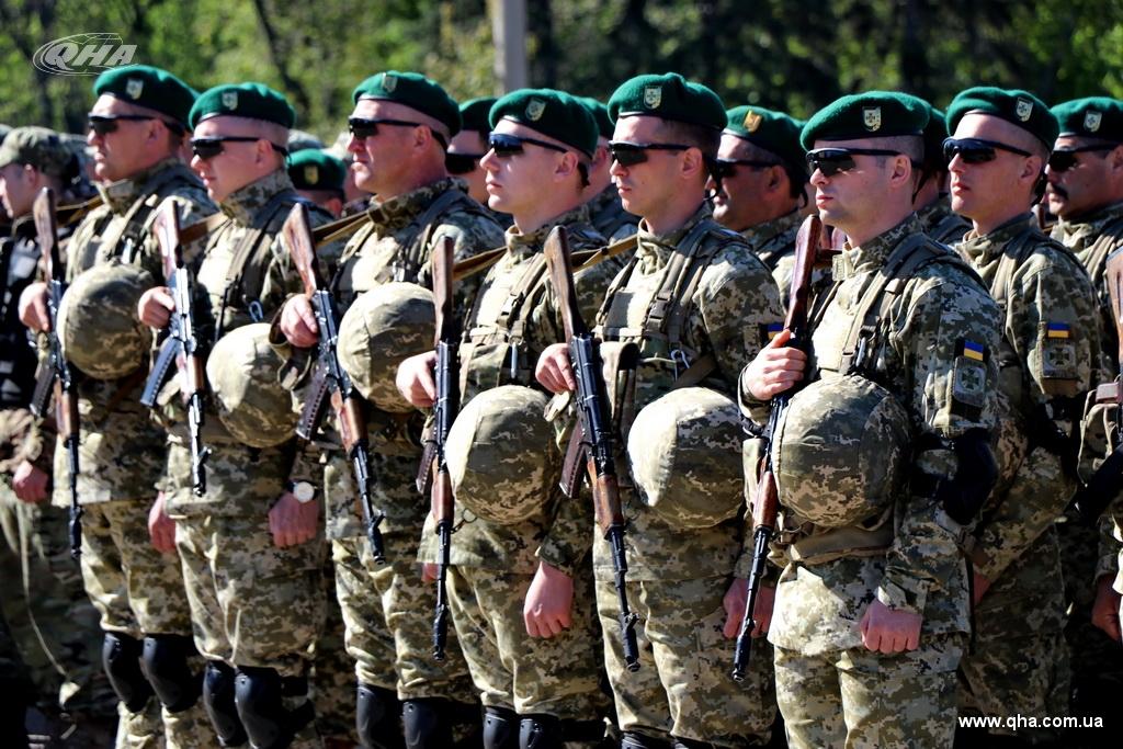 К силовикам из Одессы прибыло мощное подкрепление из других регионов: в город стянуты БТРы и бронетехника, устанавливаются металлоискатели (кадры)