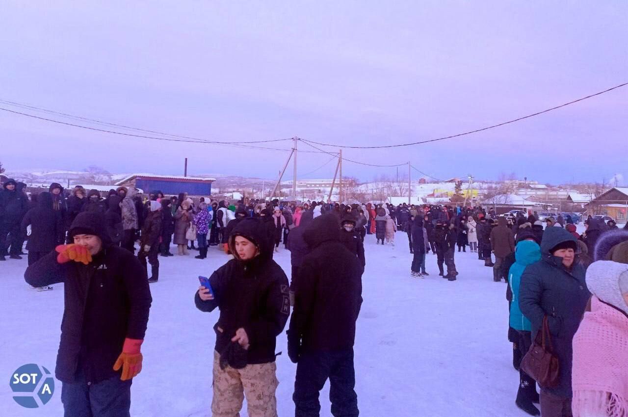 Протесты в Башкортостане: судят Алсынова, призывавшего к суверенитету республики, – людей "прессуют", они в ответ бросают лед