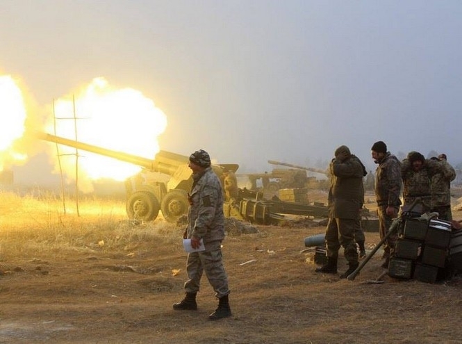 В Донецке и близлежащих городах снова шумно - работает артиллерия