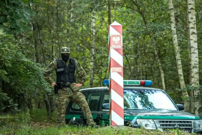 Прикордонники Білорусі погрожували розстріляти польських військових на кордоні – Міноборони Польщі
