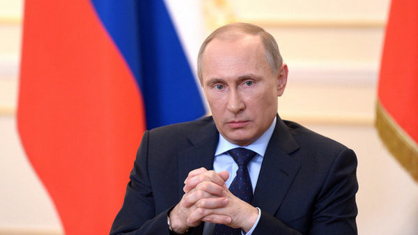 ​Острая нехватка "ихтамнетов": Путин подписал закон, запрещающий работать на госслужбе уклонистам от армии