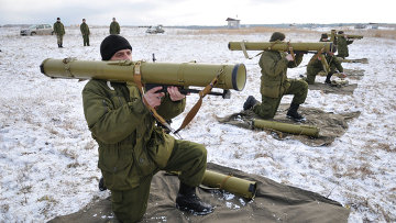 Обама вскоре может принять решение о поставках оружия Украине, - сенатор