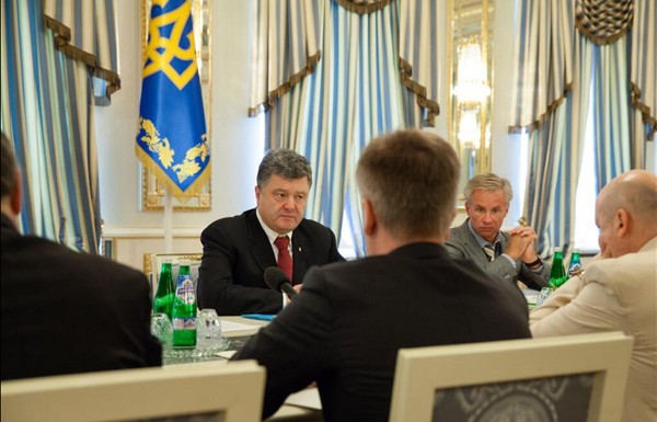 На заседании СНБО 22 декабря обсудят экономические и гуманитарные проблемы Донбасса