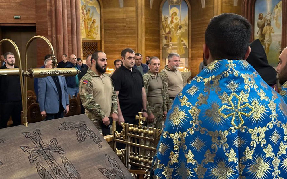 В Москве на войну благословили батальон из Армении: на церемонии был главарь "титушек" из Горловки