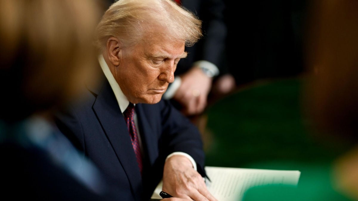У Трампа подготовили несколько вариантов экономического удушения РФ из-за отказа Путина от мира – Bloomberg