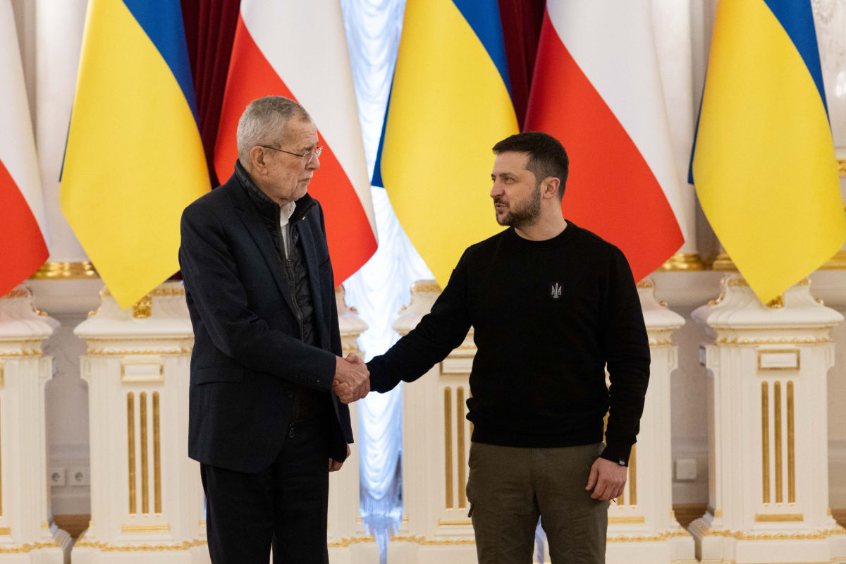 ​Ван дер Беллен приехал в Киев к Зеленскому: детали и кадры визита президента Австрии