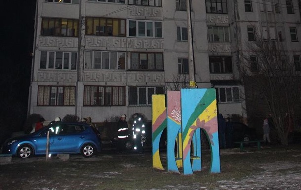 Трагедия в Киеве: пожарный погиб при спасении людей из пламени в столичной многоэтажке