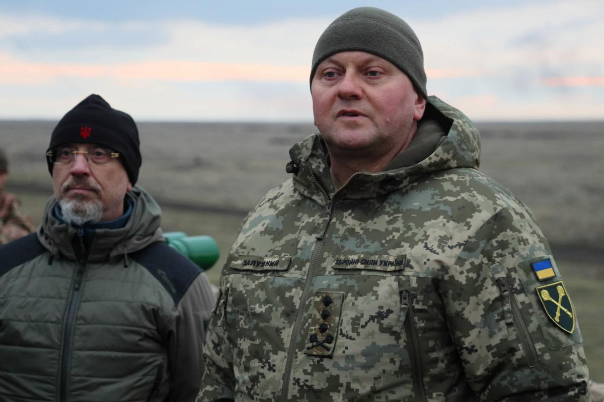 ​Залужный показал, как ВСУ управляются с Bayraktar и Javelin на фоне концентрации войск РФ на границе