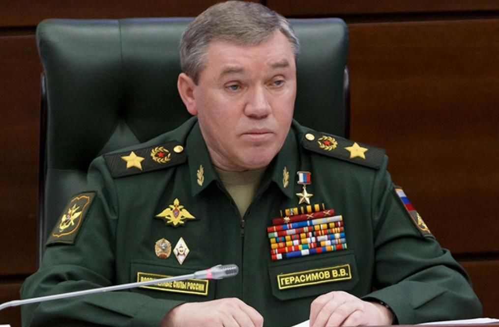 Герасимов издал российским военным новый приказ по Украине – Z-паблики устроили скандал в Сети