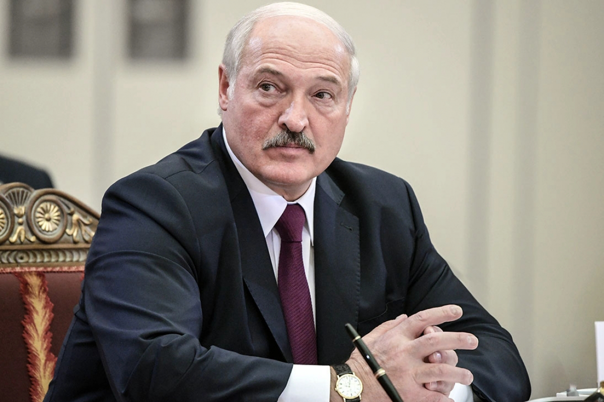 Беларусь готовит большую нефтяную сделку с Казахстаном "за спиной" России: Лукашенко подписал указ