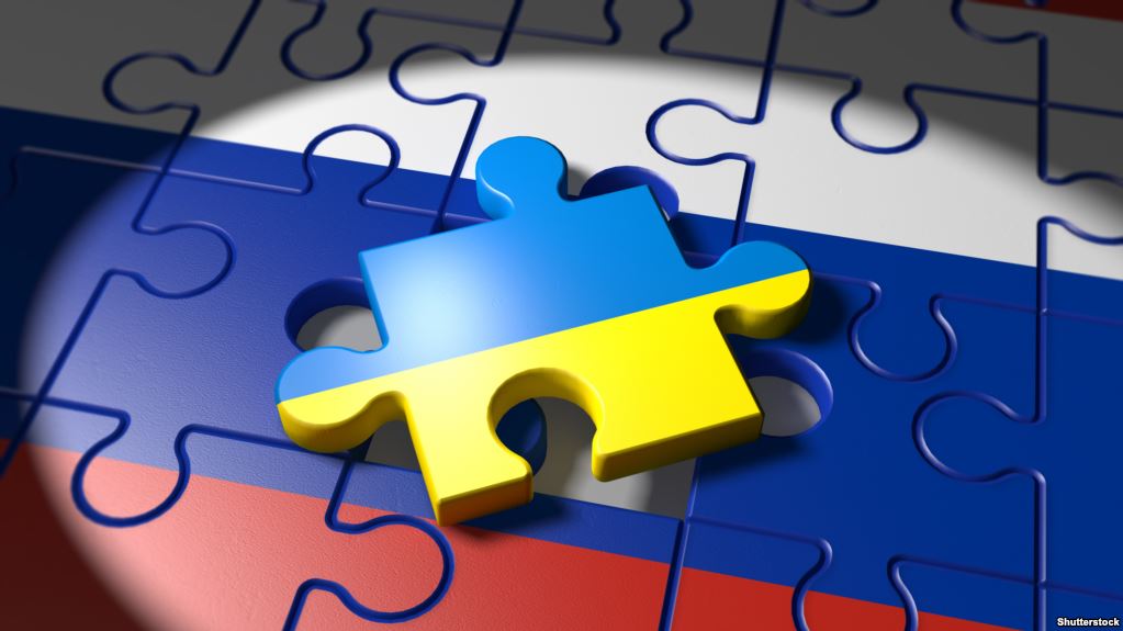 "Для них вполне нормально произносить эти оскорбления в адрес украинцев", - известный шоумен раскрыл истинное отношение россиян к гражданам Украины