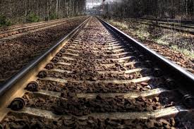В зоне АТО произошло ЧП на железной дороге: очевидцы публикуют кадры инцидента под Мариуполем