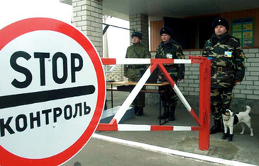 "Правый сектор": таможенники Украины потребовали взятку за въезд автомобиля для раненых бойцов АТО