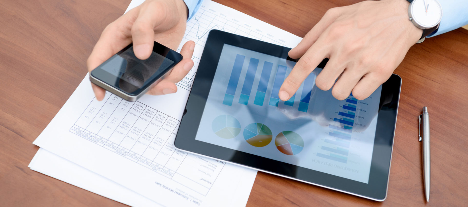 Казахстан запретил смартфоны в госорганах в борьбе с утечкой информации