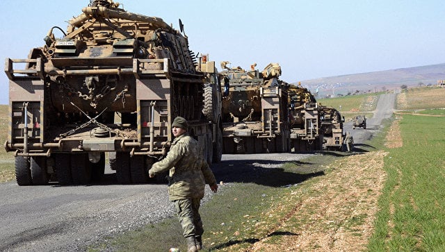 СМИ: Турция стягивает войска к сирийской границе и не исключает проведение полномасштабной военной операции 
